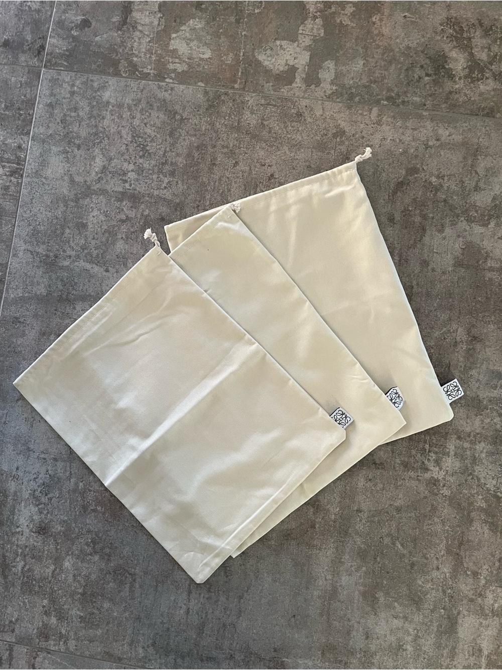 SET of 3 LOEWE Logo Dustbags